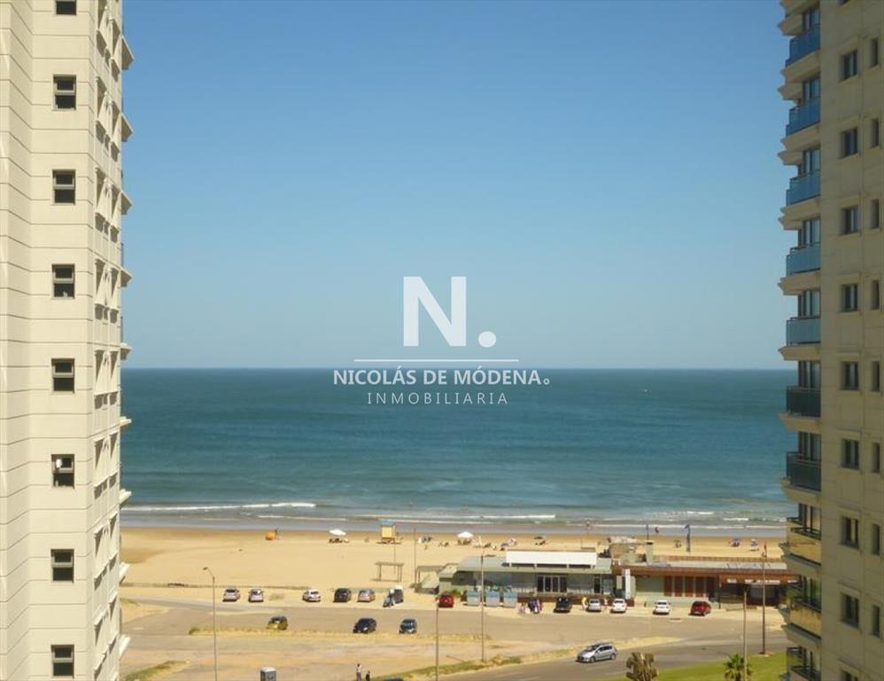 Apartamento en Imperiale III - Punta del Este - Tres Dormit