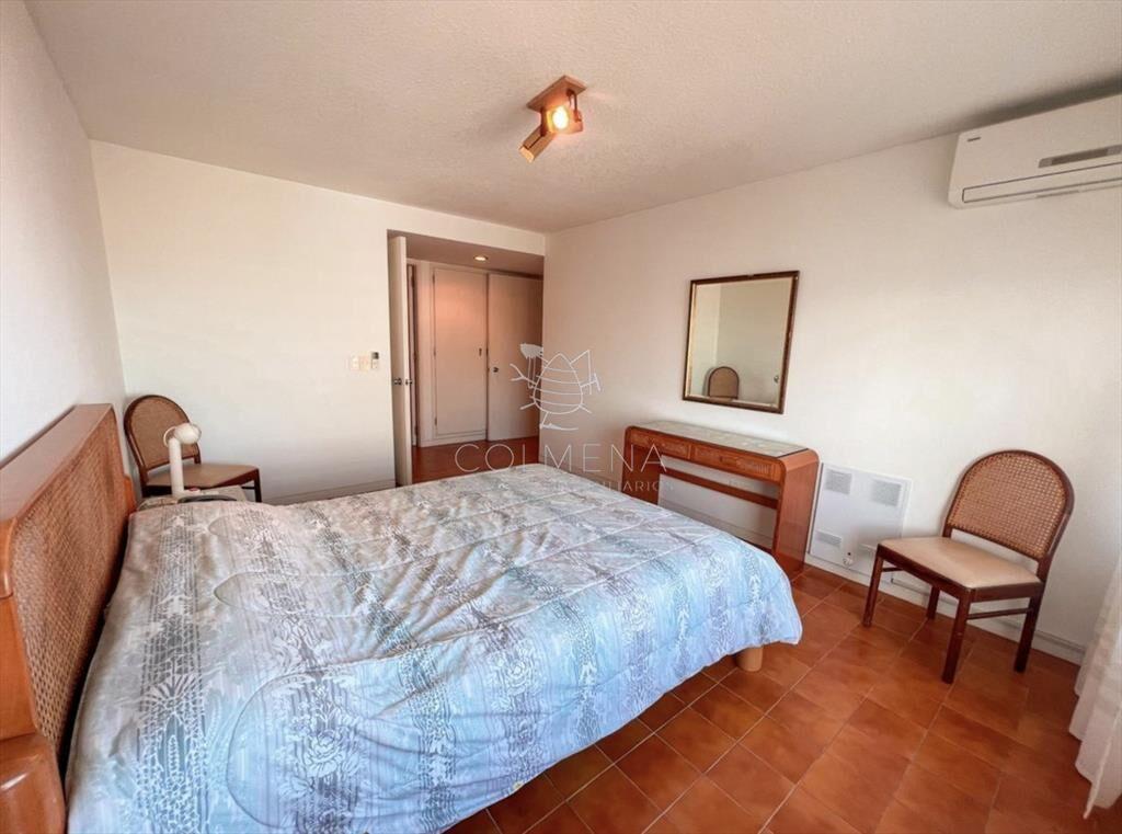 Apartamento en la Brava con vista frente al mar