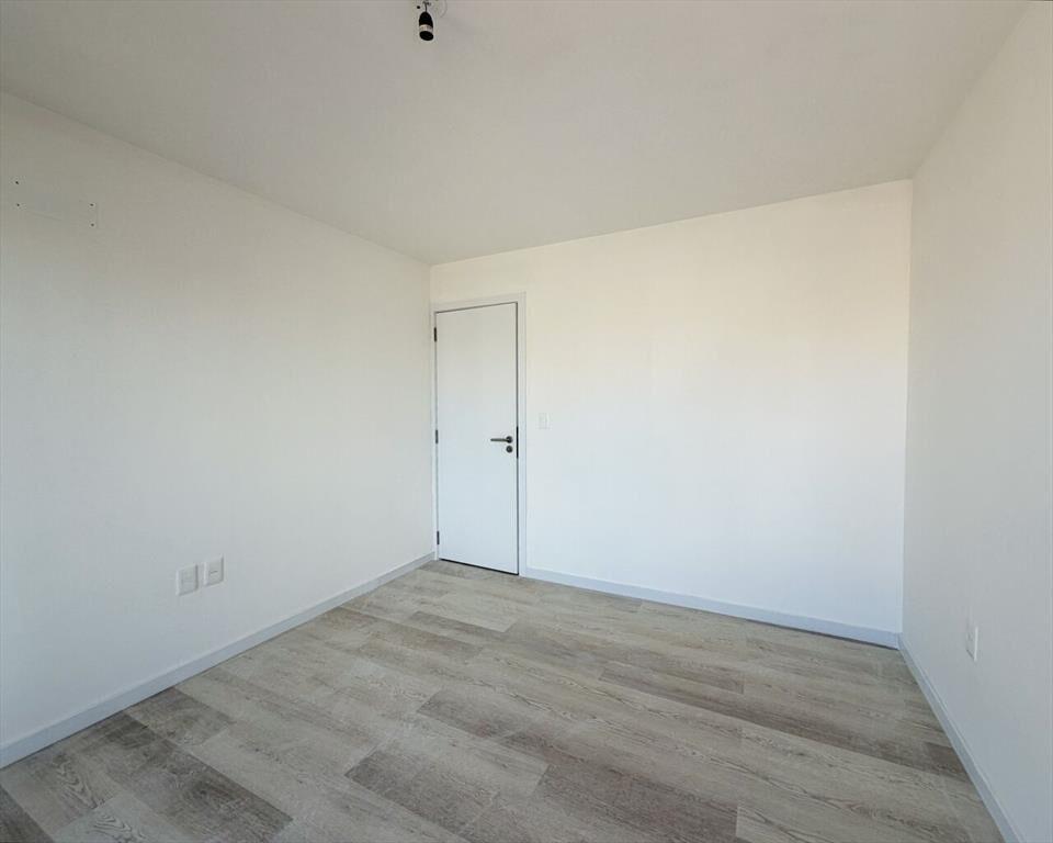 Venta apartamento 1 dormitorio al frente en Cordon. a estre