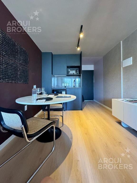 Venta apartamento de dos dormitorios en Parque Rodó - 623