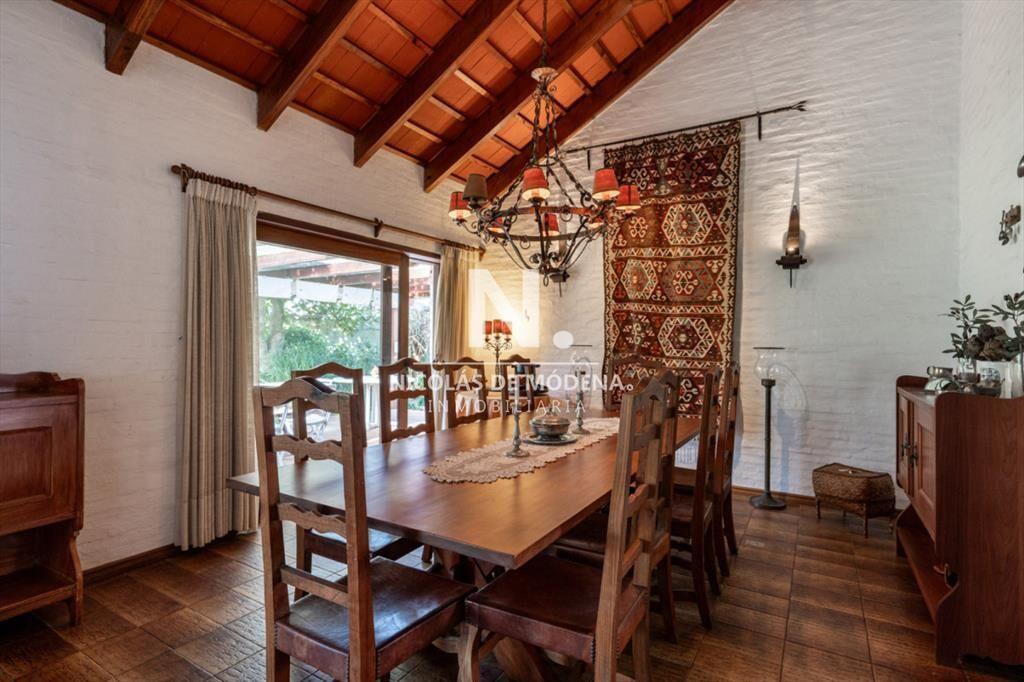 Vende casa de 3 dormitorios, con parrillero y en
