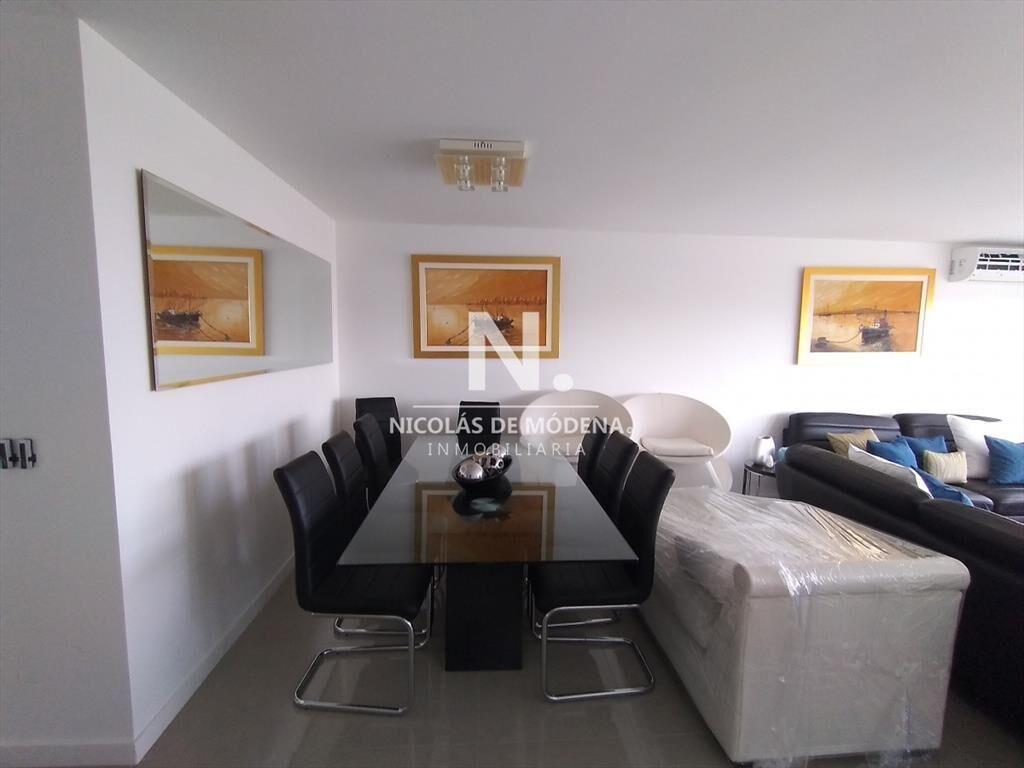 Apartamento en zona de Roosvelt de 3 dormitorios