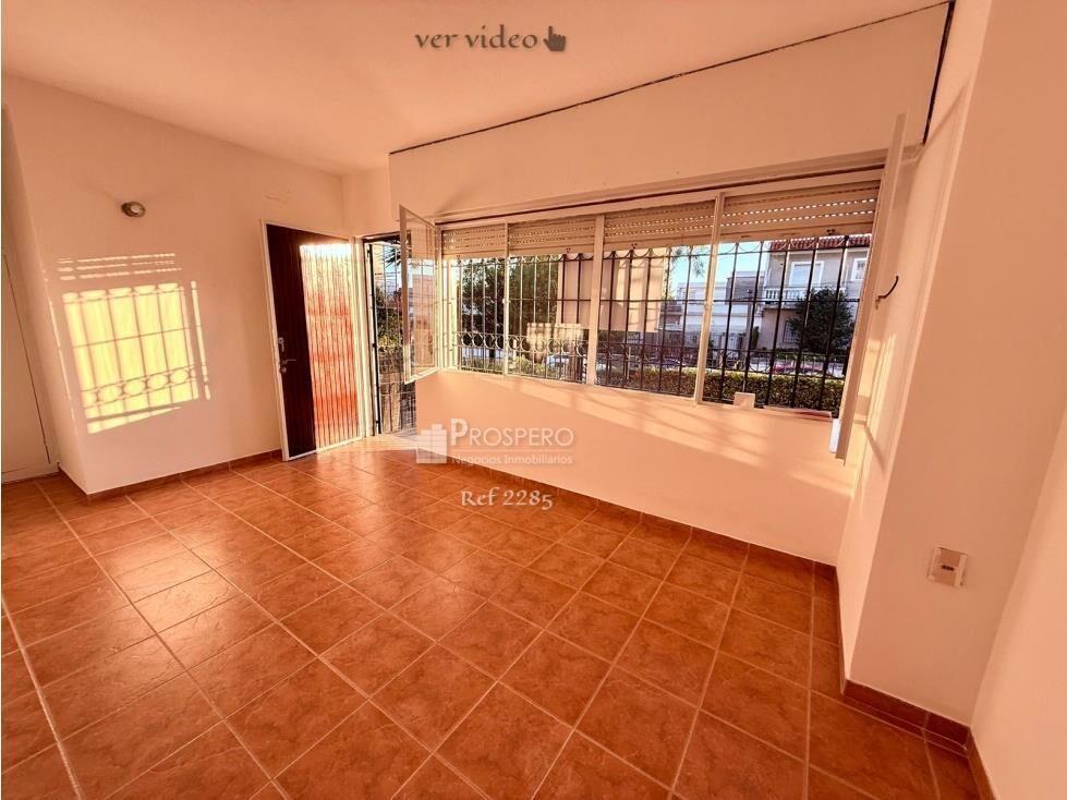 2285/p venta casa 2 dorm Malvin jardin/patio