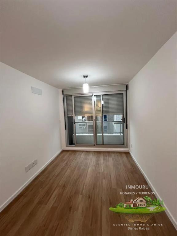 Alquiler de Apto de 1 Dormitorio con garaje en Tres Cruces