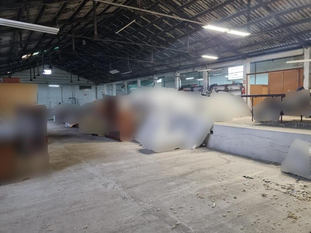 Av Don Pedro de Mendoza , 15000 m2 de terreno, 1350 m2 de d