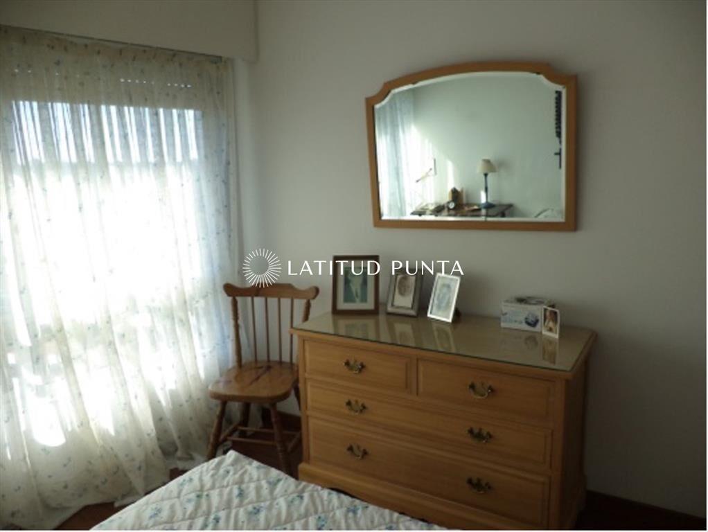 Roosevelt, apartamento de 3 dormitorios más