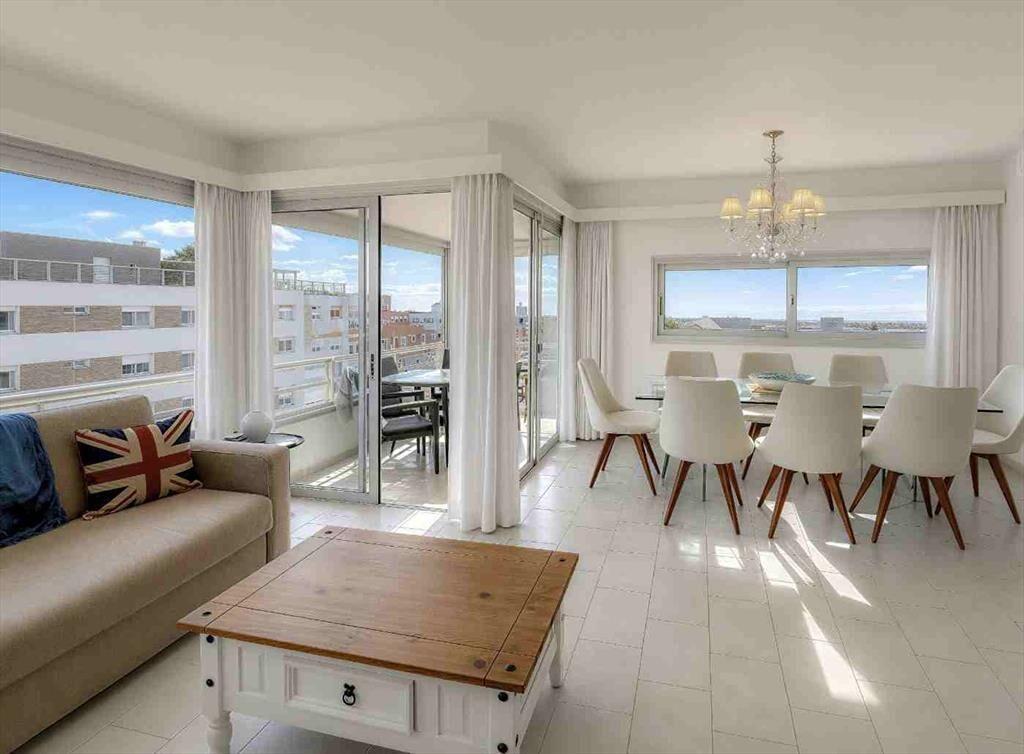 VENTA APARTAMENTO 3 DORMITORIOS GARAJE PENINSULA