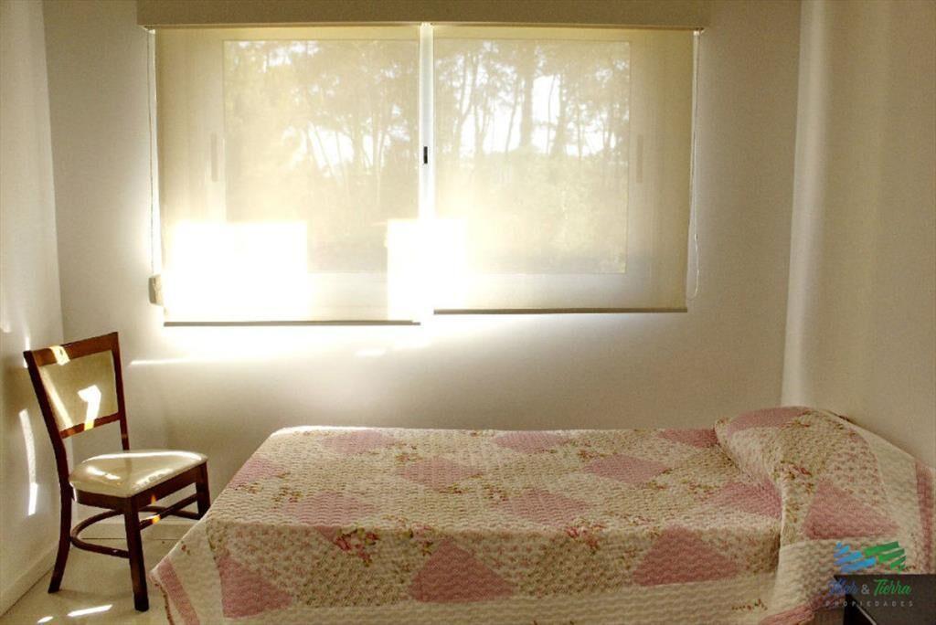 En venta apartamento 2 dormitorios con parrillero