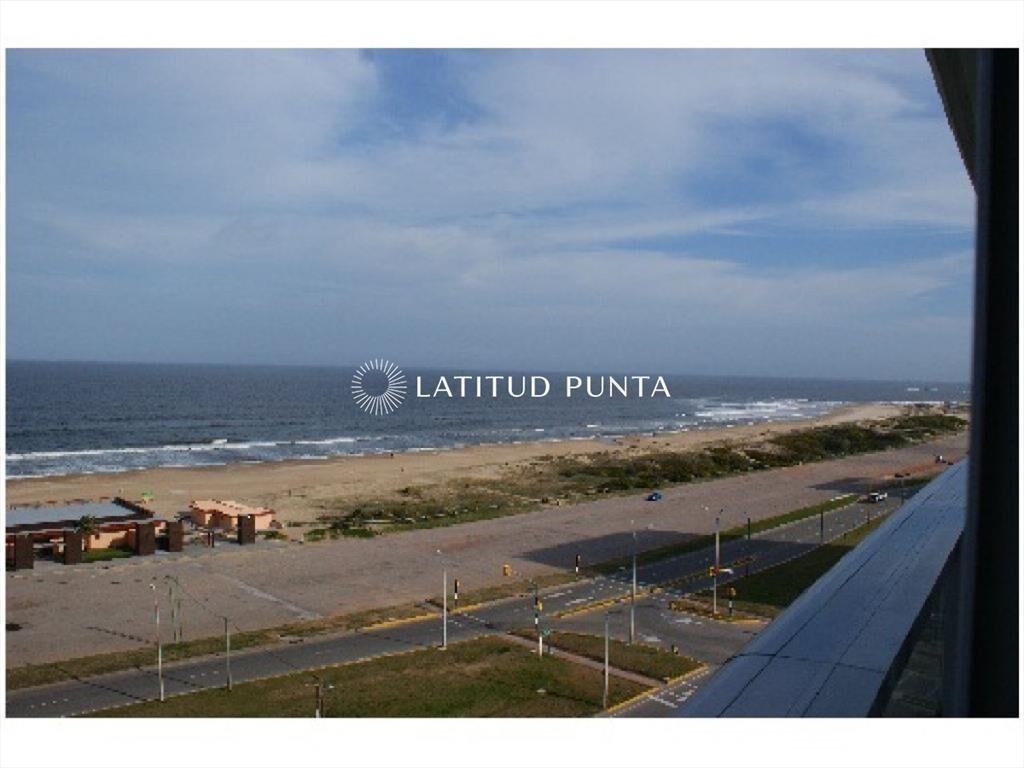 Apartamento en Le Parc, 3 suites más dependencia