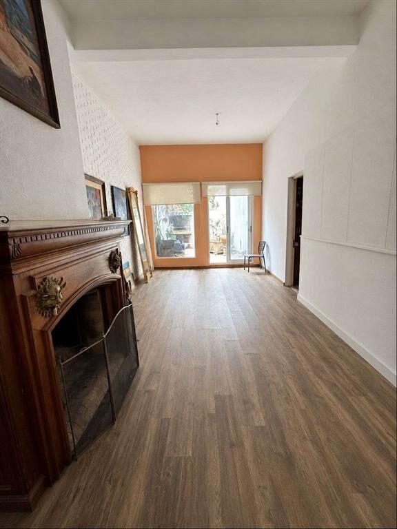 CASA EN ALQUILER POCITOS, REQUIERE REPARACIONES