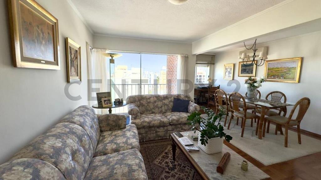 VENTA APARTAMENTO PUNTA CARRETAS, PISO ALTO, 3 DOR,3 BAÑO...