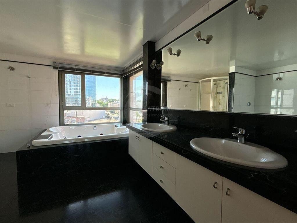 CASATROJA VENTA APARTAMENTO LUJOSO PUERTO DEL BUCEO