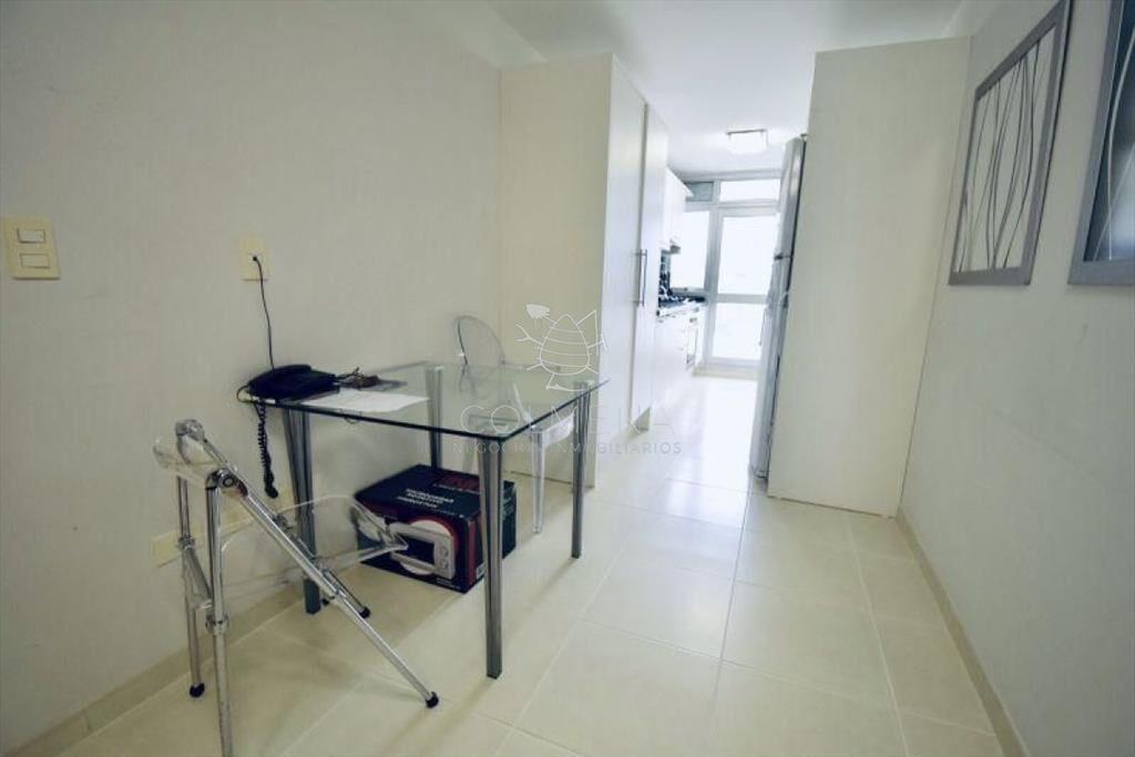 Apartamento en alquiler Playa Mansa 3 dormitorios SEASONS