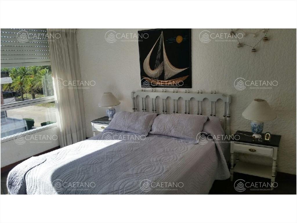 Apartamento en Venta y Alquiler, Peninsula, Punta del Este,