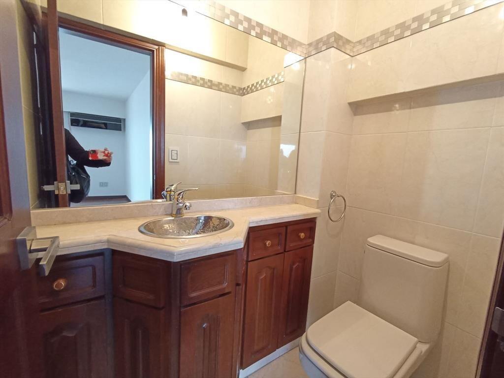 Venta Apartamento Penthouse Pocitos 3 Dormitorios 5 Baños T