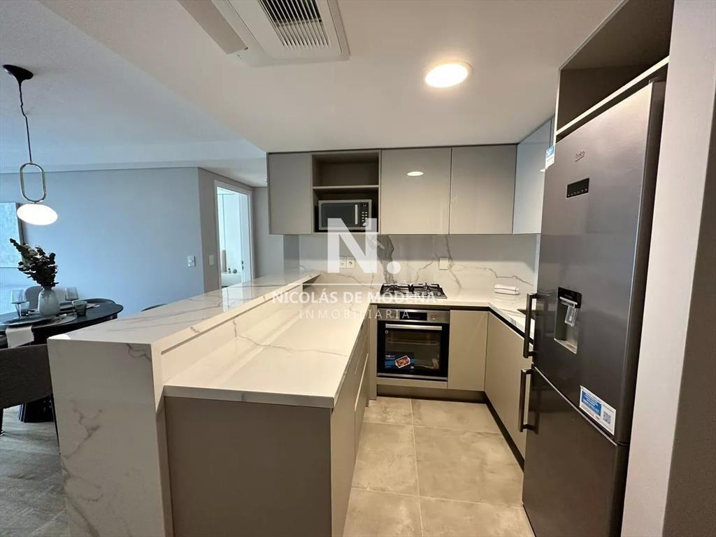 Venta Apartamento de 3 Dormitorio en El Corazon de Punta Ca