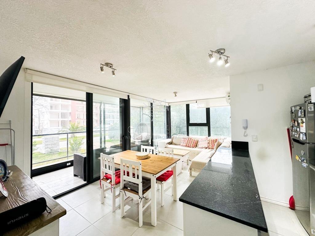 Venta de apartamento de 3 dormitorios en Punta
