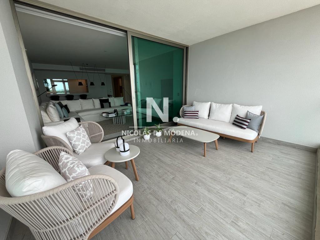 Alquila departamento en Mansa Punta del Este