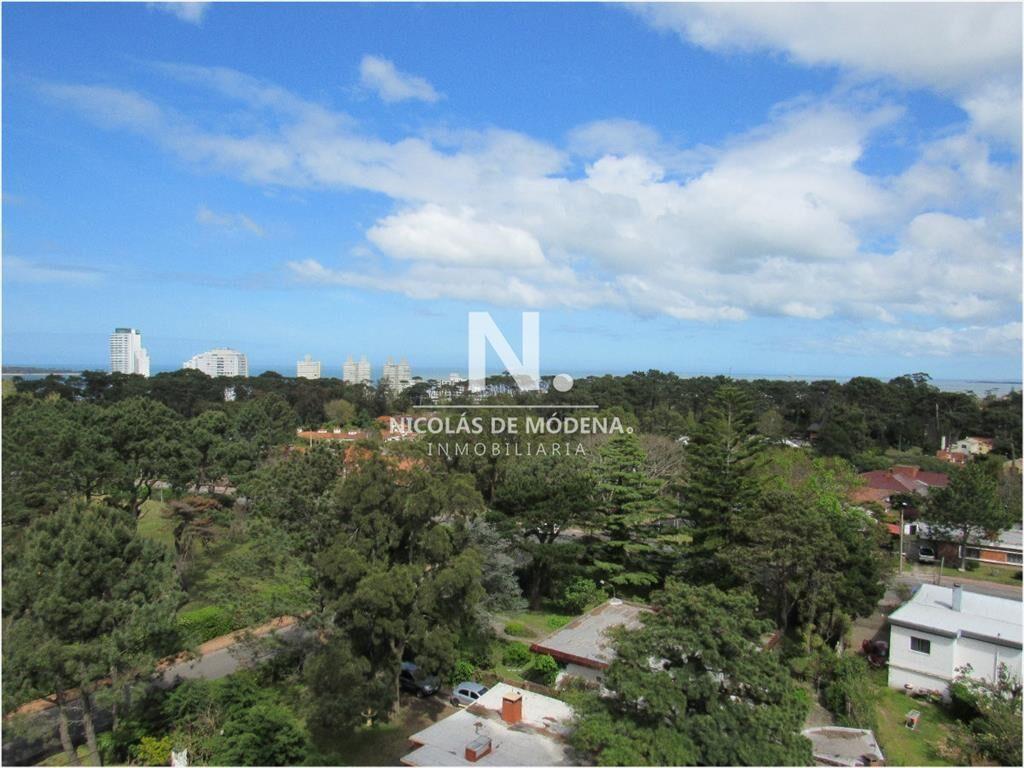 Apartamento de dos dormitorios en Punta del Este
