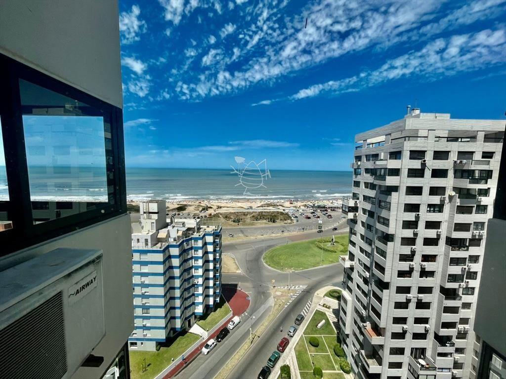 hermoso apartamento sobre la brava