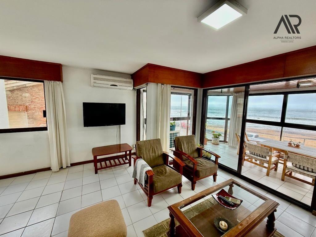 Venta apartamento 3 dormitorios. Primera Linea, Playa Brava.