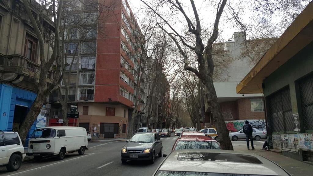 local comercial, Canelones y Andes, 8 mts de frente , 269 m