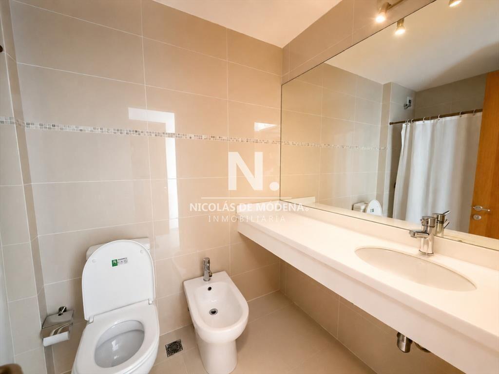 En venta apartamento de 3 dormitorios con vista
