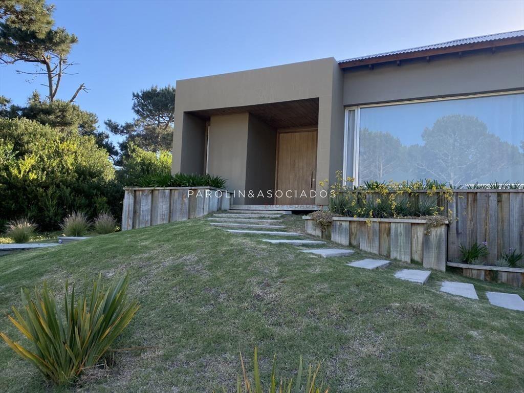 Casa de 3 dormitorios + dependencia en Pinar del