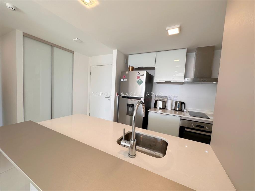 Apartamento de 2 dormitorios en edificio Artower,