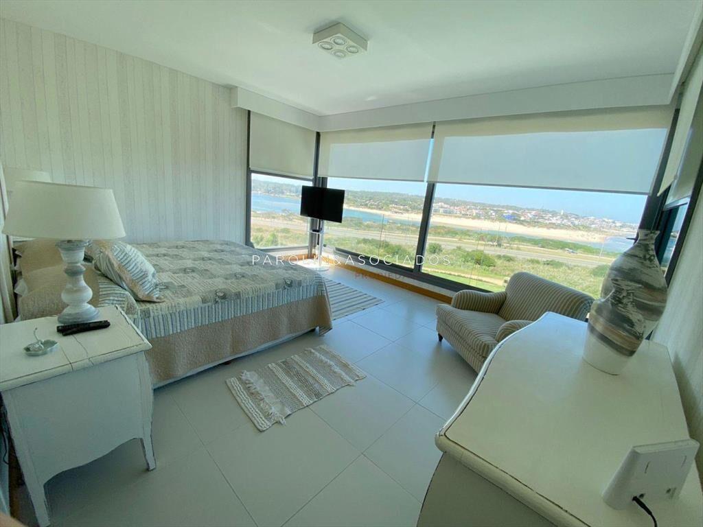 Apartamento en venta en Tiburon terrazas, Brava,