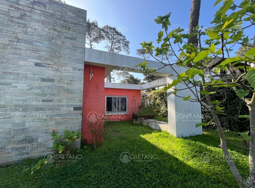 venta casa 2 dormitorios, punta del este,