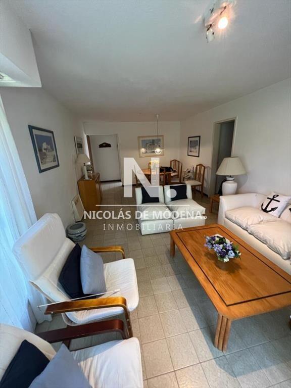 Venta Apartamento de 2 dormitorios en zona Punta