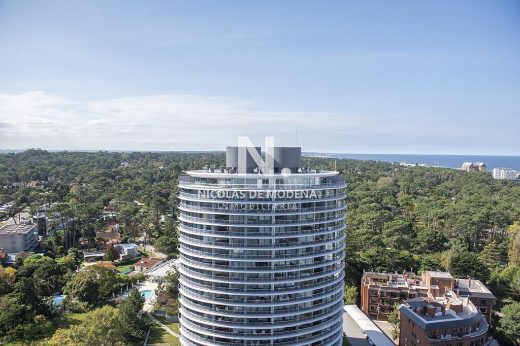 Departamento a estrenar a pasos de Punta