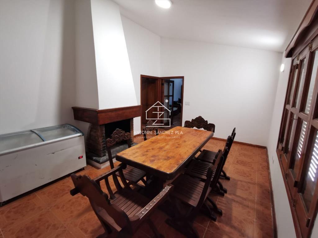 CASA EN ZONA IDEAL PARA CLINICAS