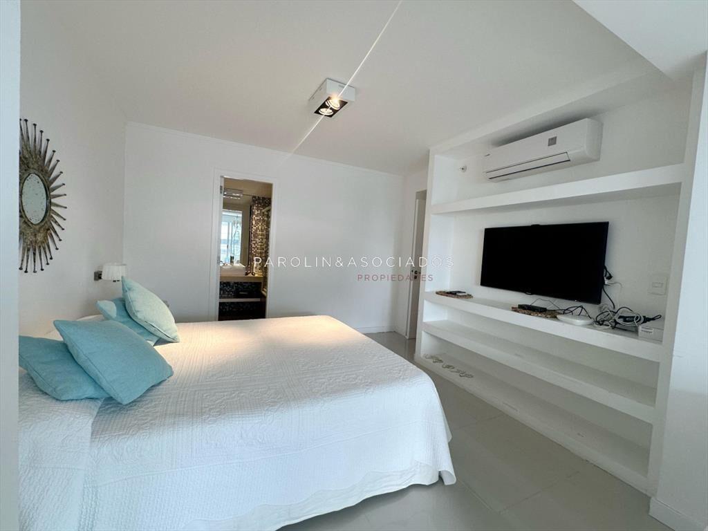 Apartamento en venta de 3 dormitorios en Forest