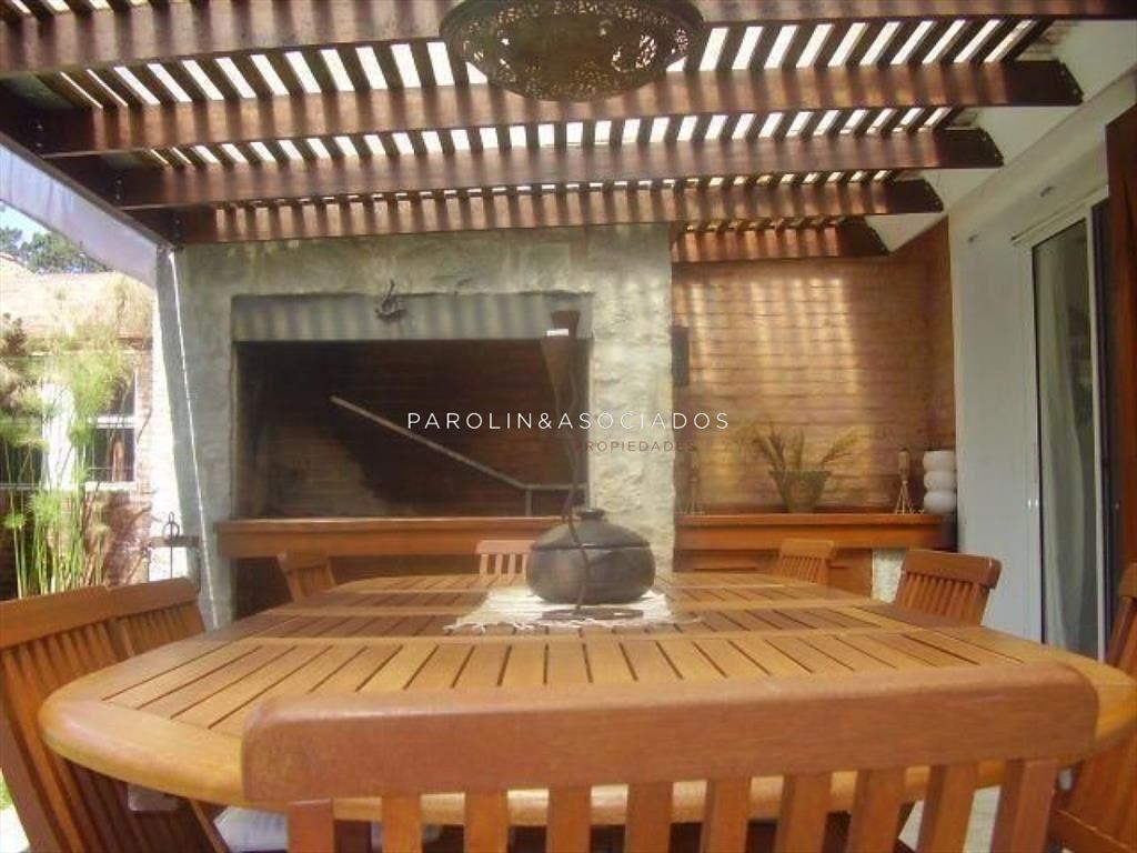 Muy linda casa de 3 dormitorios + piscina en en