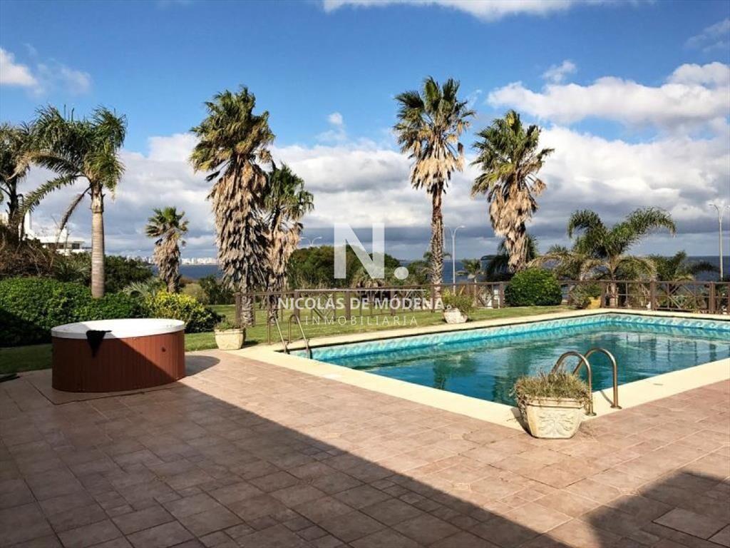 Casa en venta Playa Mansa 4 dormitorios ideal
