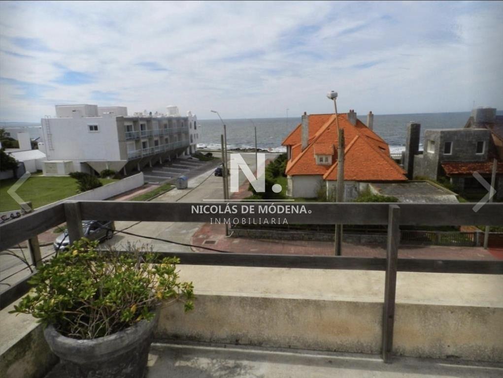 En venta casa en Peninsula, Punta del Este de 4