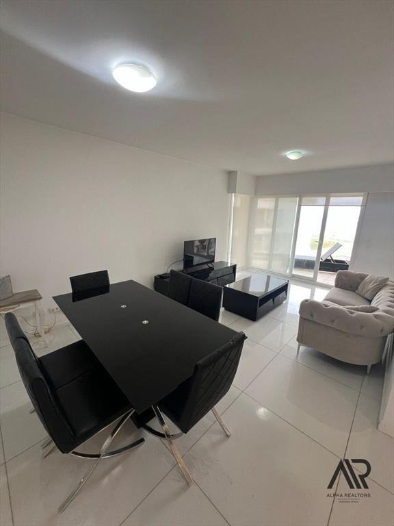 Apartamento en alquiler c/ cochera en Playa Mansa