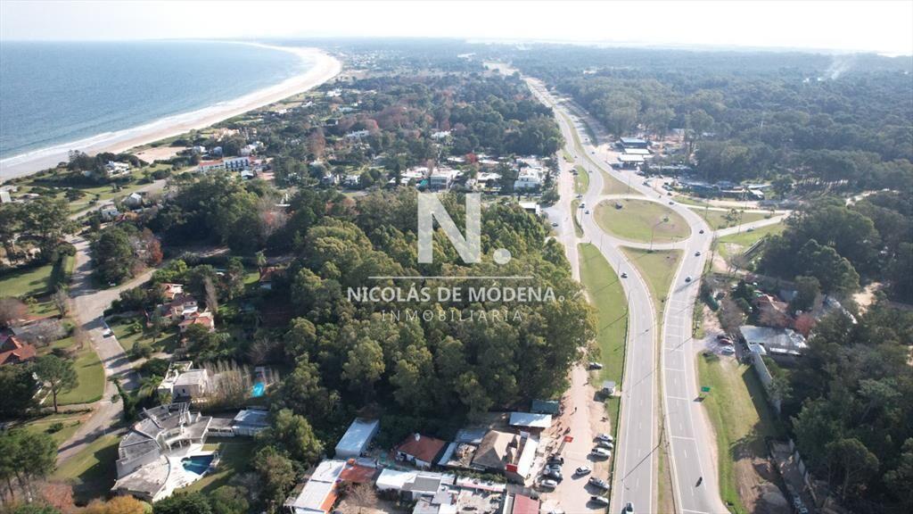 Espectacular Lote sobre Ruta Interbalnearia en en