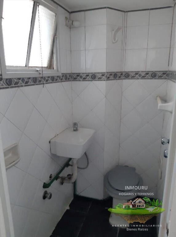 Se Alquila Espacioso Apartamento en Centro