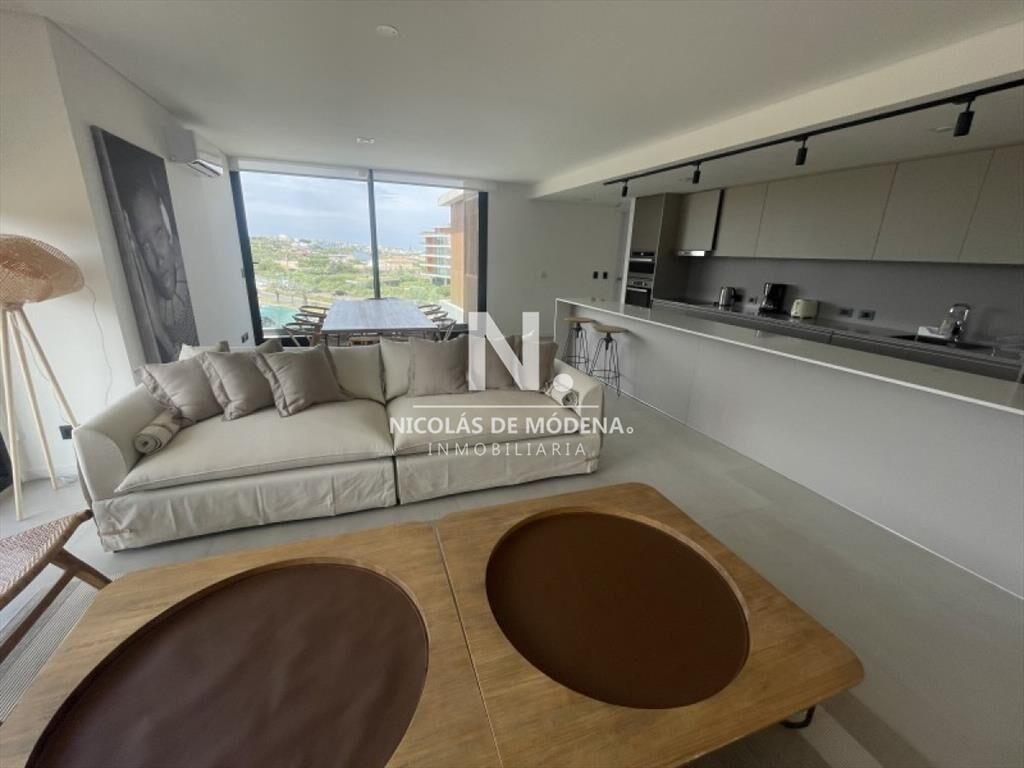 Vende PentHouse en la Barra, Manantiales de 3 dormitorios e