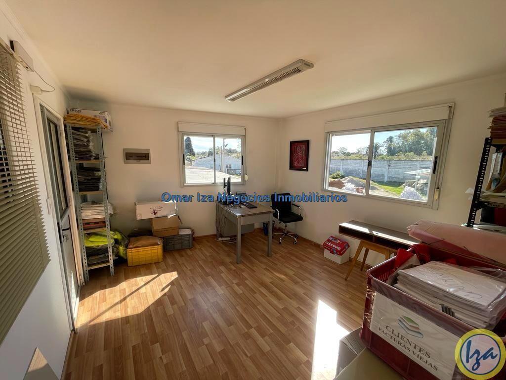 VENTA LOCAL SOBRE AVENIDA DEPOSITO CAMIONES PROXIMO RUTA 5