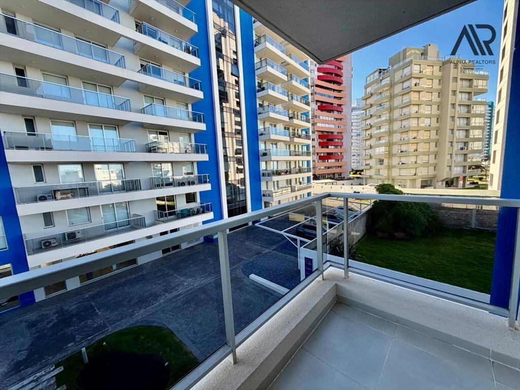 Apartamento en venta c/ cochera en Aidy Grill