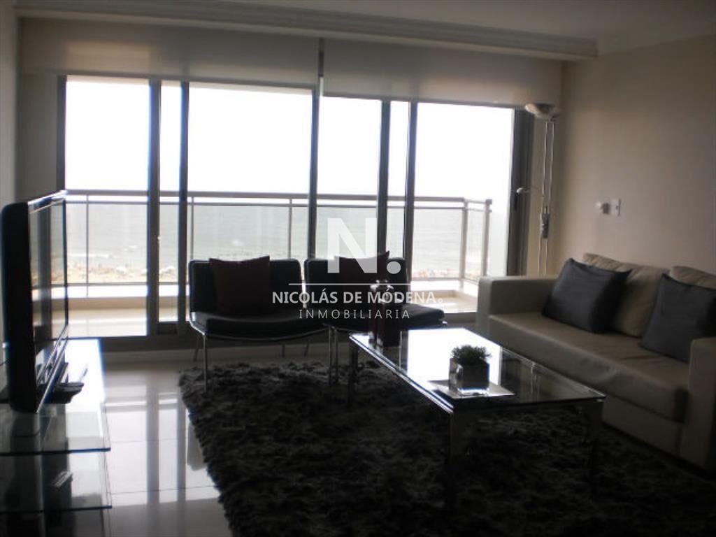 Apartamento en Playa Brava, Torre Impaeriale