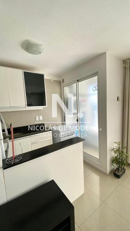 Departamento de 1 dormitorio en venta, sobre Av.