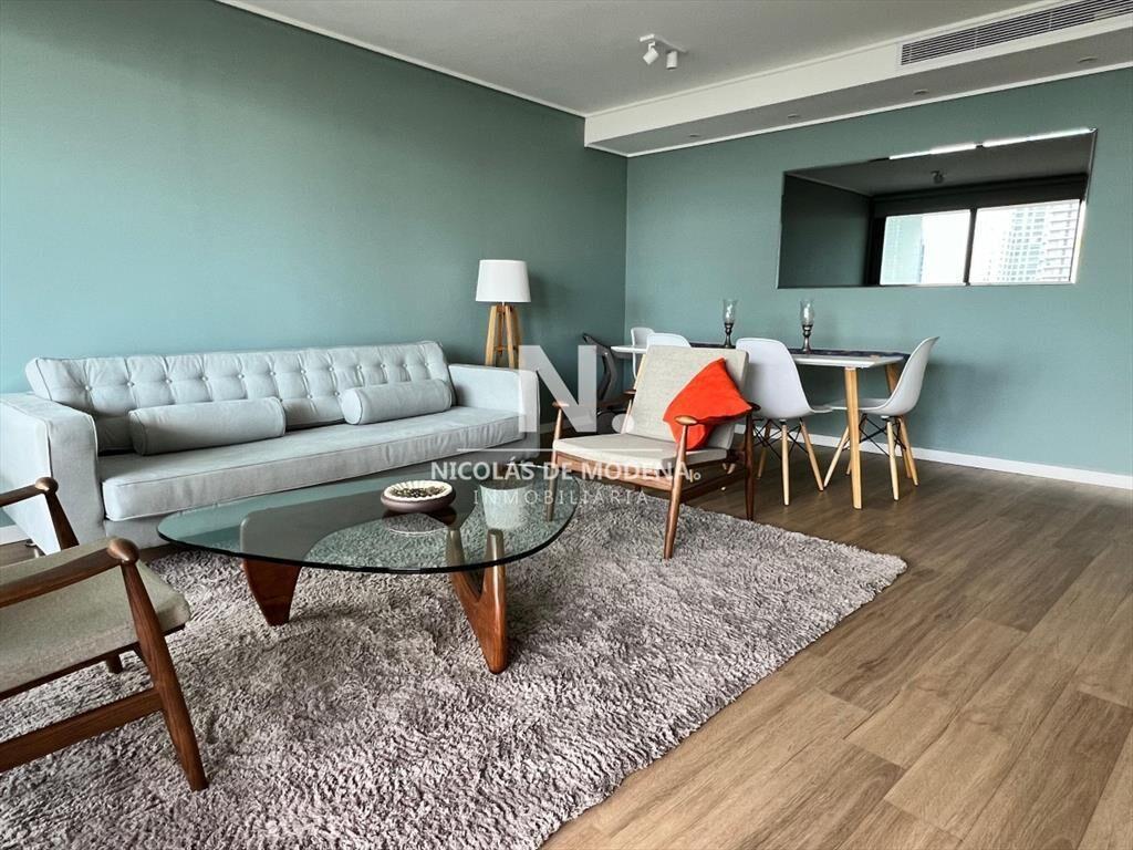 Se vende apartamento de 2 dormitorios, con vista
