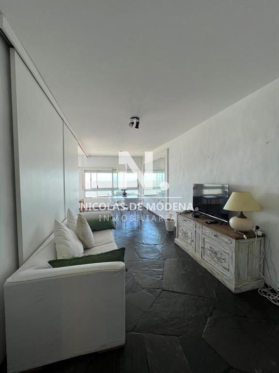 Apartamento en alquiler en edificio Michelangelo