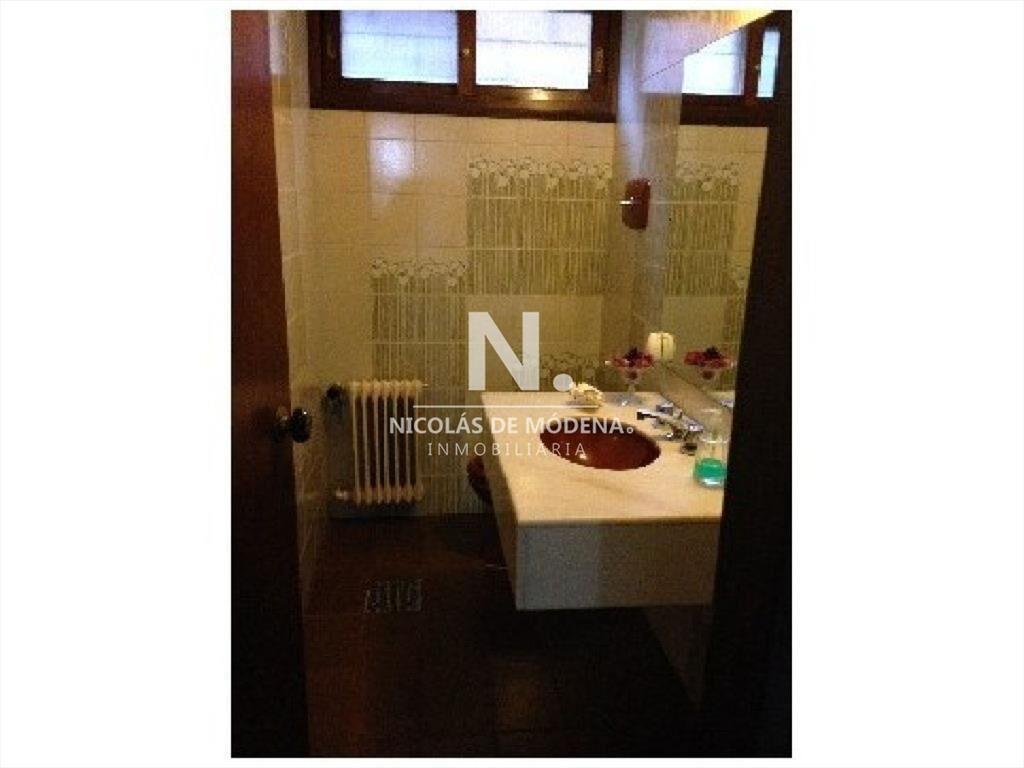 VENDE CASA DE 3 DORMITORIOS EN PLAYA MANSA, PUNTA
