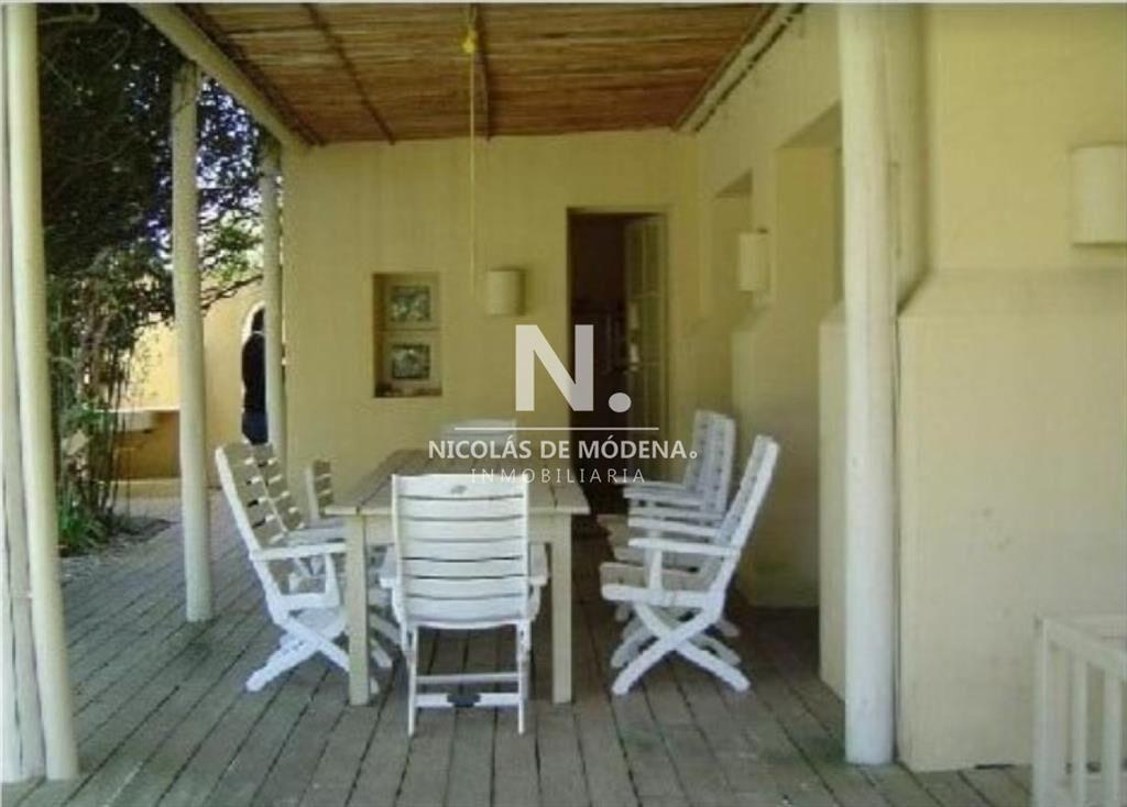 Casa de 4 dormitorios en venta.